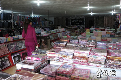 誠信鑄就金橋——同江市同鑫對(duì)俄批發(fā)市場的繁榮之路